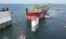 Karadeniz'de görev alacak dev tesis... Doğal gaz denizde işlenecek...