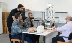   BTÜ’den yapay zeka destekli insansı robot: Moria