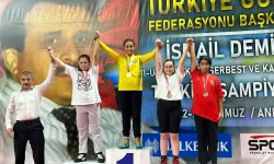 Türkiye şampiyonu Derin Enginar’dan MHP İl Başkanlığı’na ziyaret