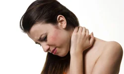 Boyun ağrısına karşı uzmanından öneriler