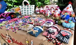 Bornovalı kadınların El Sanatları Sergisi Büyükpark’ta açıldı