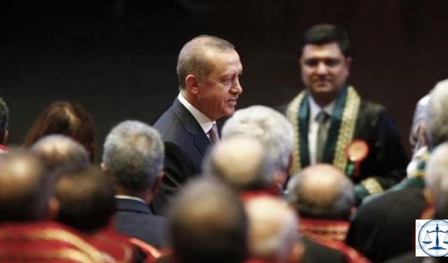 Erdoğan’a hakarete beraat kararı veren hakim cezalandırıldı