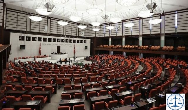 AK Parti infaz paketini Meclis'e sundu