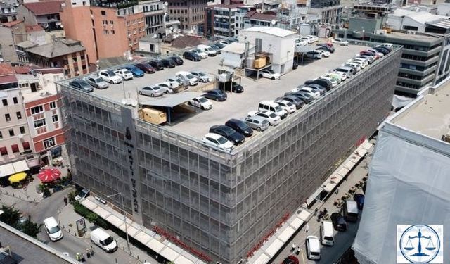 Karaköy'deki 45 yıllık katlı otoparkın yerine meydan yapılacak