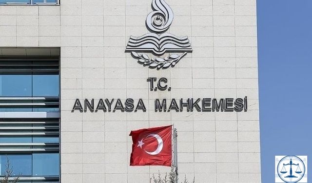 Anayasa Mahkemesi'nden karar: 'Hırsız, katil, defol AKP' demek suç değil