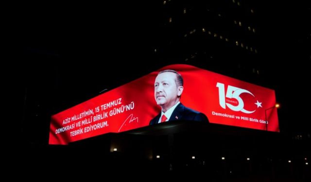 Cumhurbaşkanı Erdoğan'ın mesajı dijital gösterimde