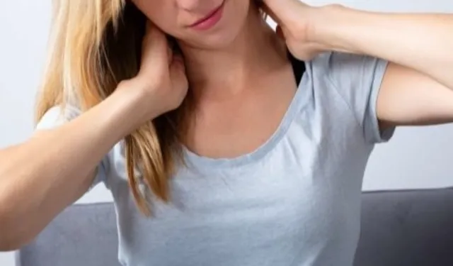 Yaz sıcaklarında omurga sağlığına dikkat