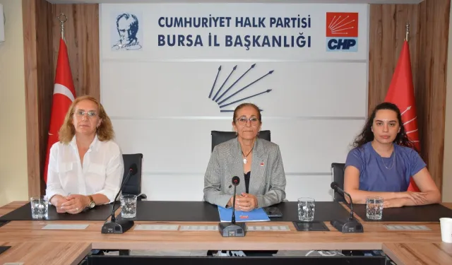 CHP Bursa İl Kadın Kolları'ndan kadın cinayetlerine tepki