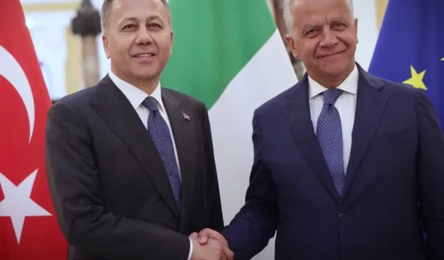 İçişleri Bakanı Yerlikaya, İtalyalı mevkidaşıyla Roma'da görüştü