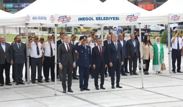 İnegöl’ün 103 yıllık kurtuluş dirilişi anma töreniyle kutlandı